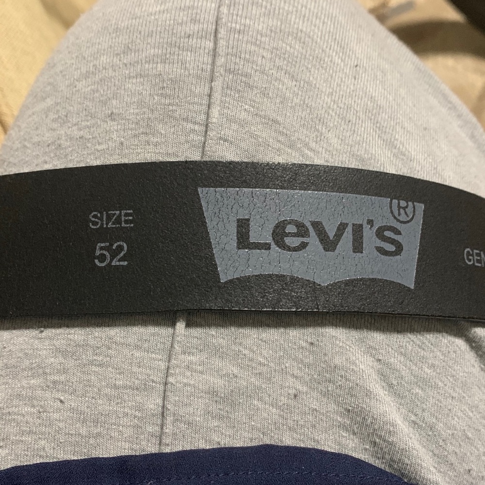 Levi’s Genuine Leather Men’s Belt